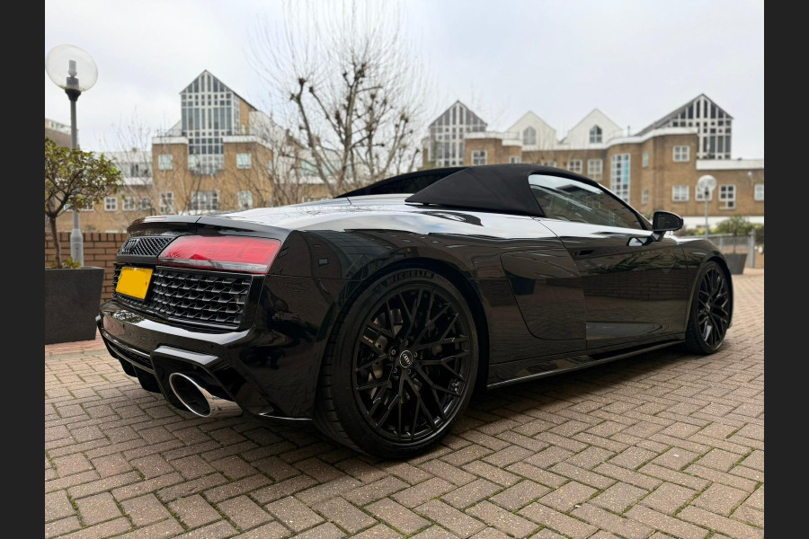Audi R8 